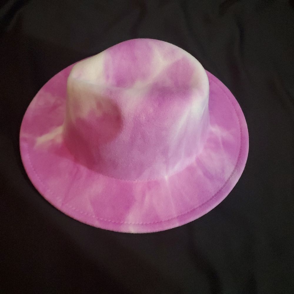 Tye Fedora - Picture 2 of 3